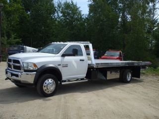 2015 Dodge Ram 5500 4x4 With 6.  4 Hemi Gas 21 ' Bed photo