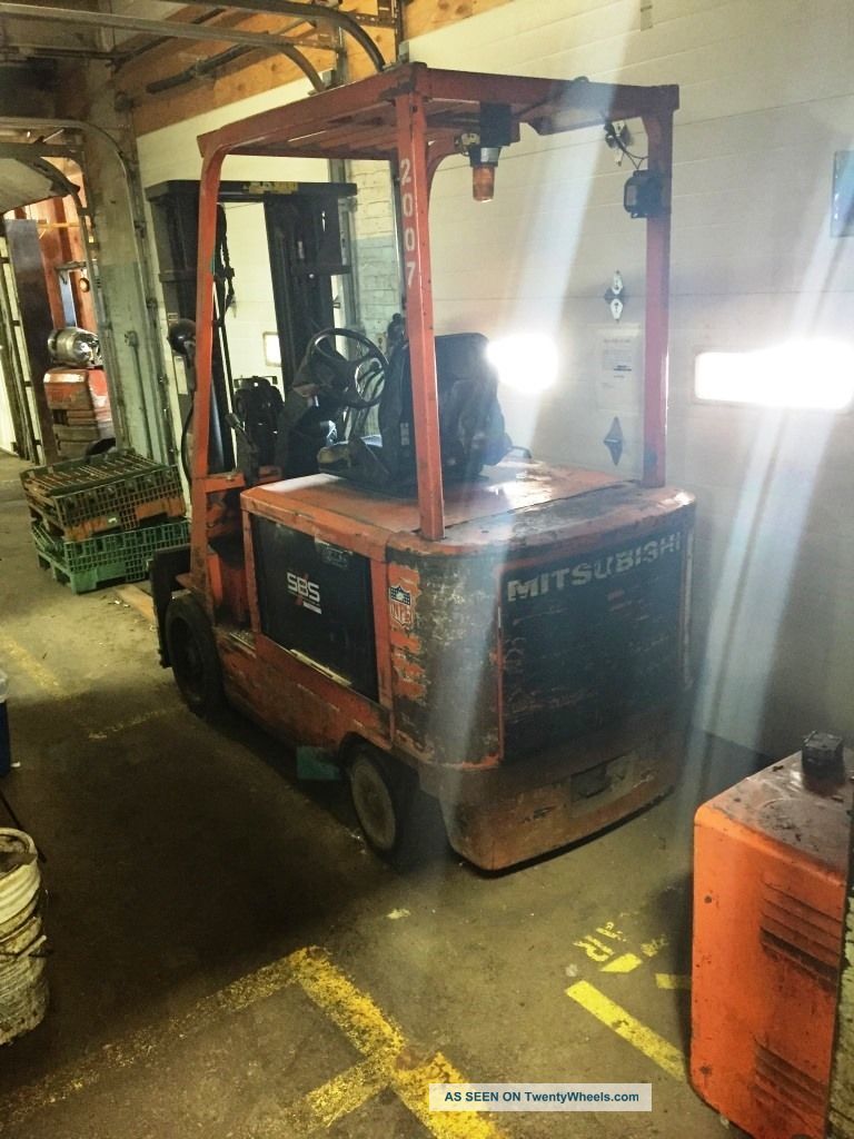 Mitsubishi 30 Electric Forklift - Side Shift,  Triple Mast With Battery Charger Forklifts photo