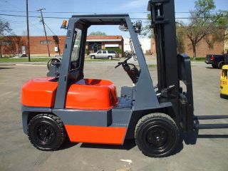 Reduced - Toyota 8000 Air Tire Forklift photo
