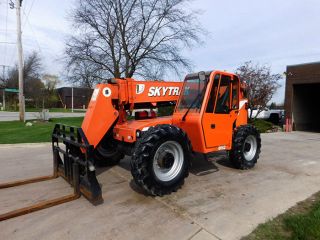 2007 Skytrak 8042 8000lb Pneumatic Telehandler Diesel Lift Truck Forklift 4x4x4 photo