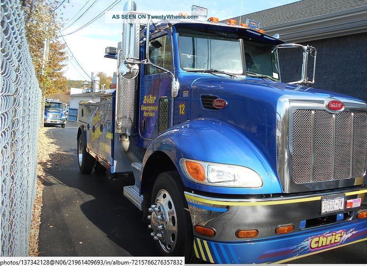 2008 Peterbilt Wreckers photo
