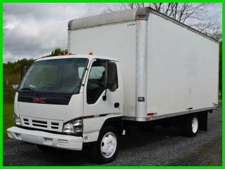 2006 Gmc W5500 Cabover 18ft Box Truck photo