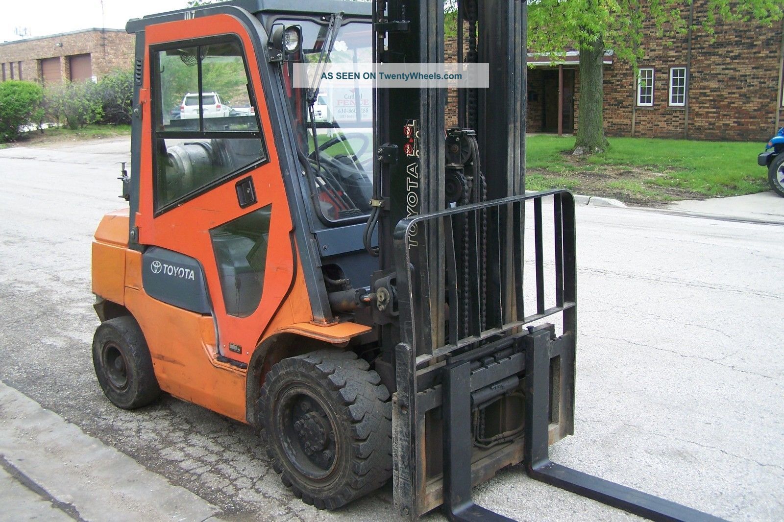 Toyota Forklift,  2006 Pneumatic Fork Lift Truck Forklifts photo