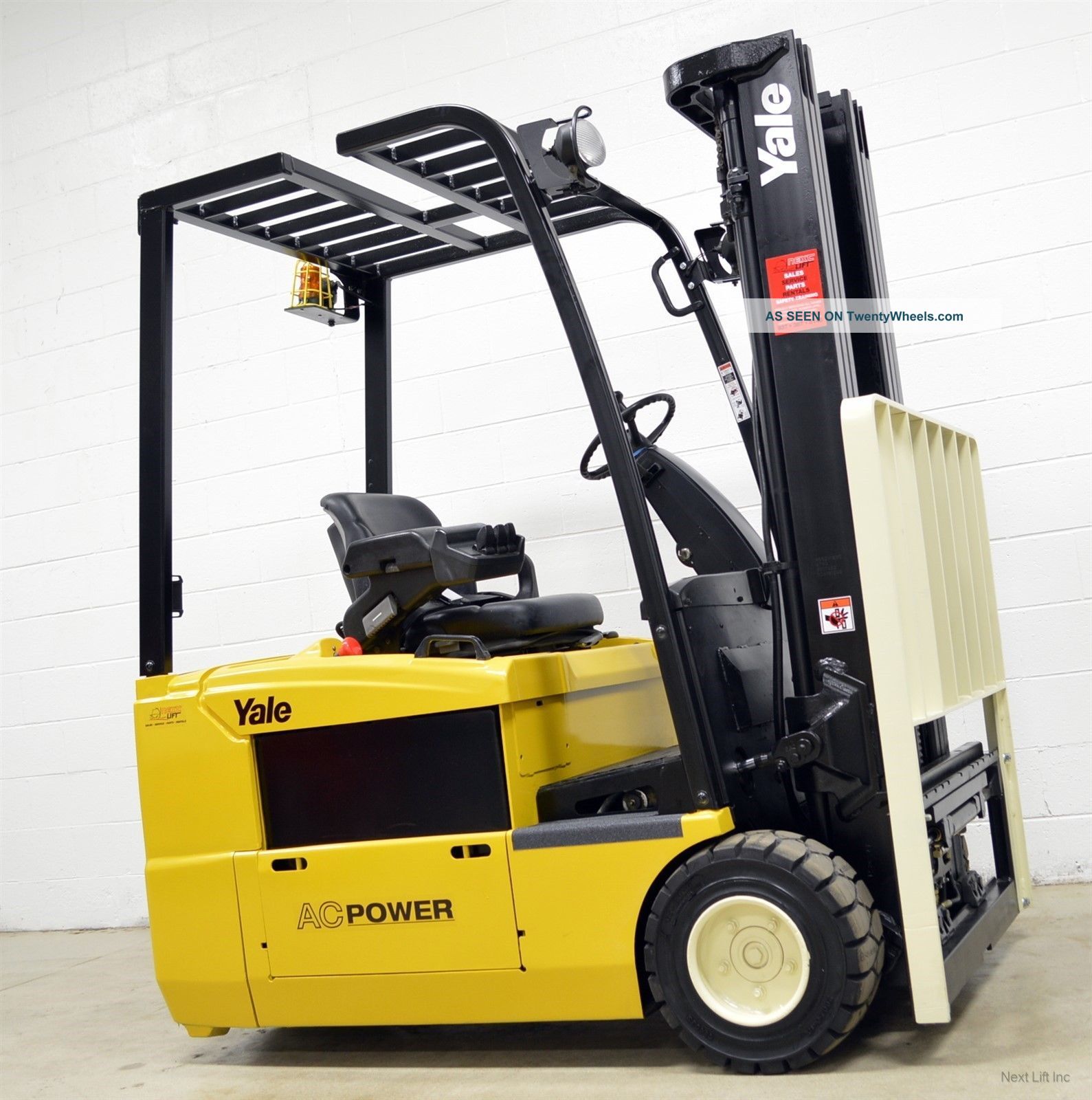 Yale Erp040 4, 000 Lb 36v Electric Three Wheel Forklift 3 Wheeler