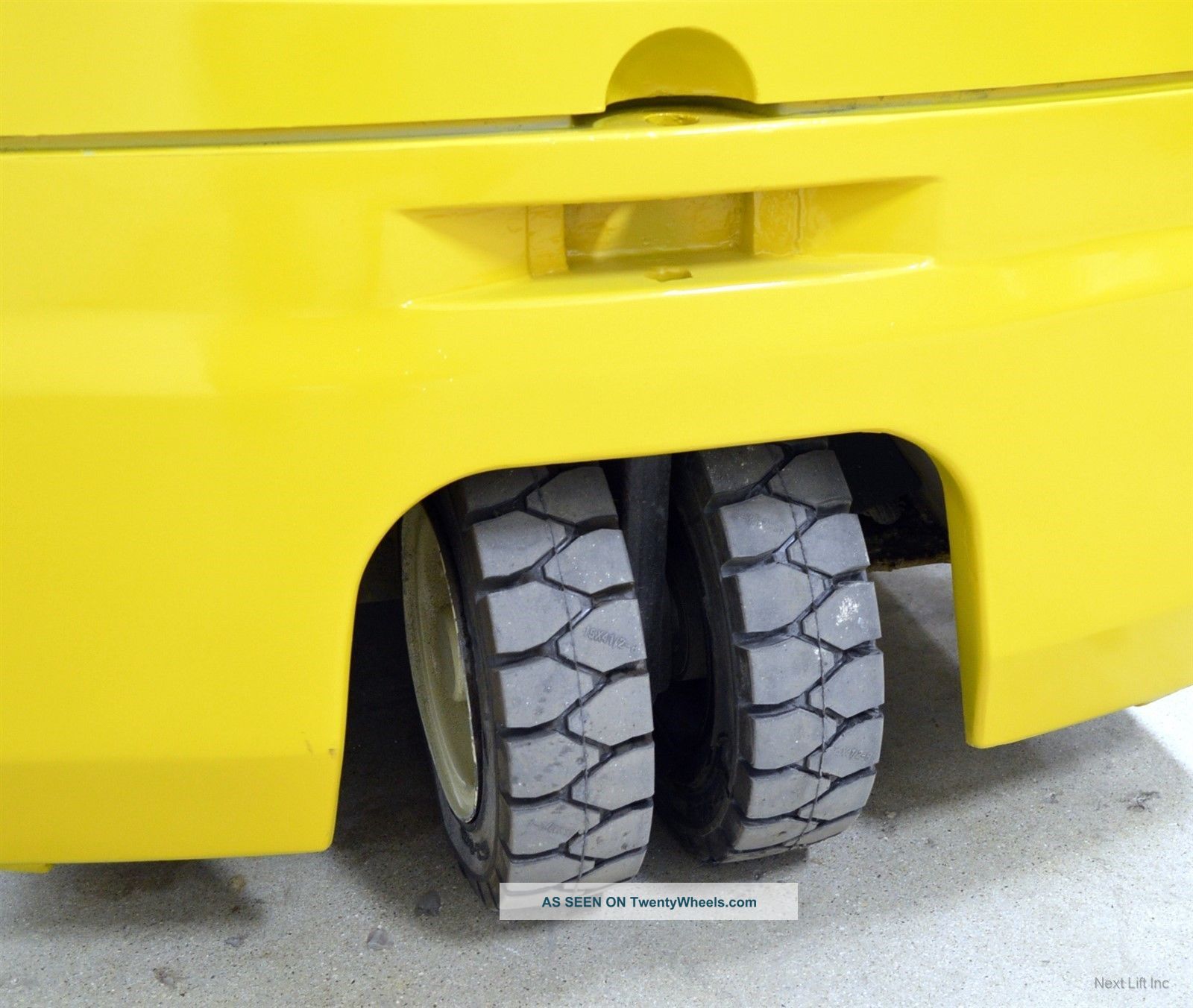 Yale Erp040 4, 000 Lb 36v Electric Three Wheel Forklift 3 Wheeler