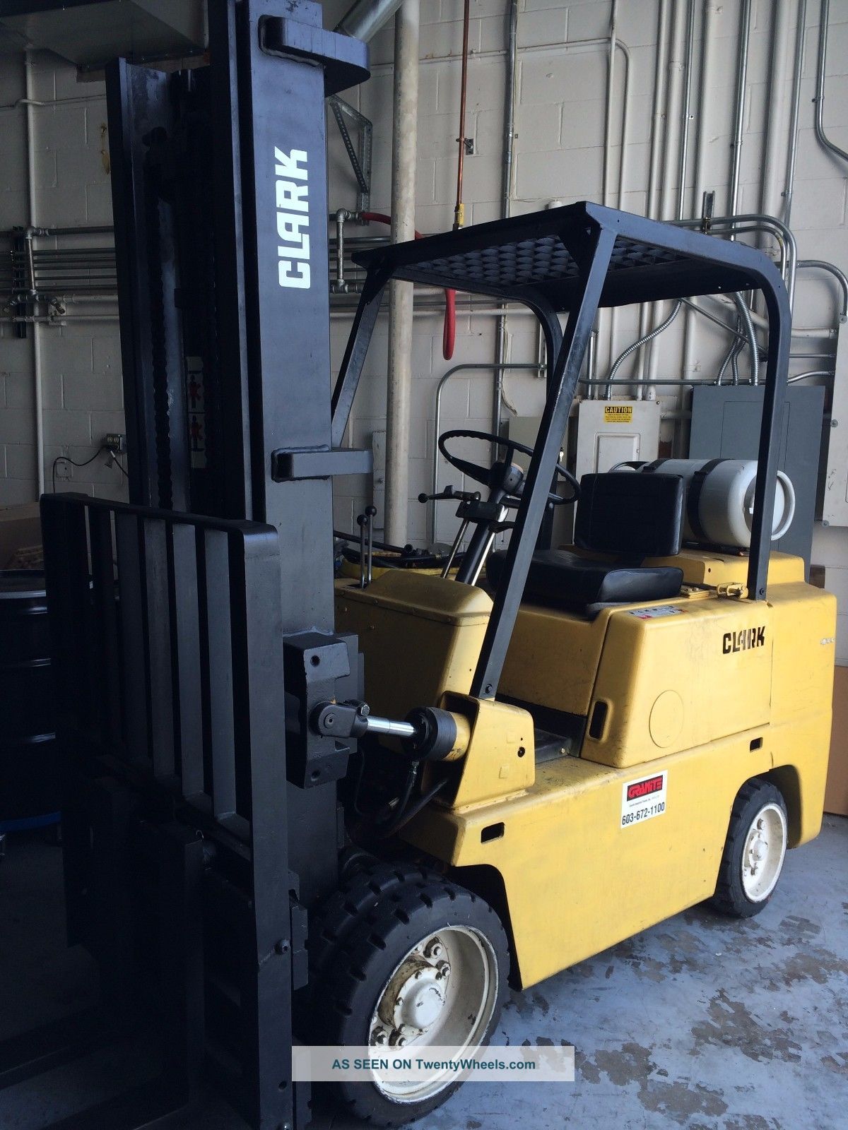 Clark 7200 Lb Forklift Forklifts photo