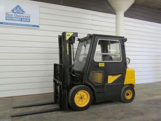 Daewoo 6,  000 Lb.  Forklift,  Pneumatic Triple,  Sideshift,  Fork Pos. ,  3,  864 Hours photo