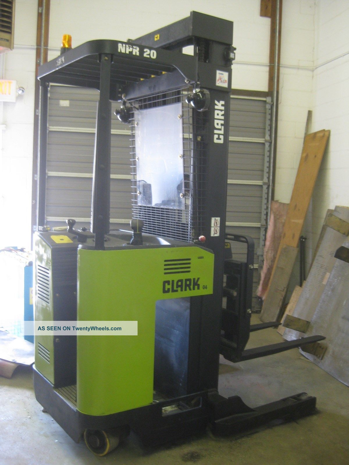 Clark Npr20 Reach Forklift 3 Stage Mast = 240 " Height, Side Shift