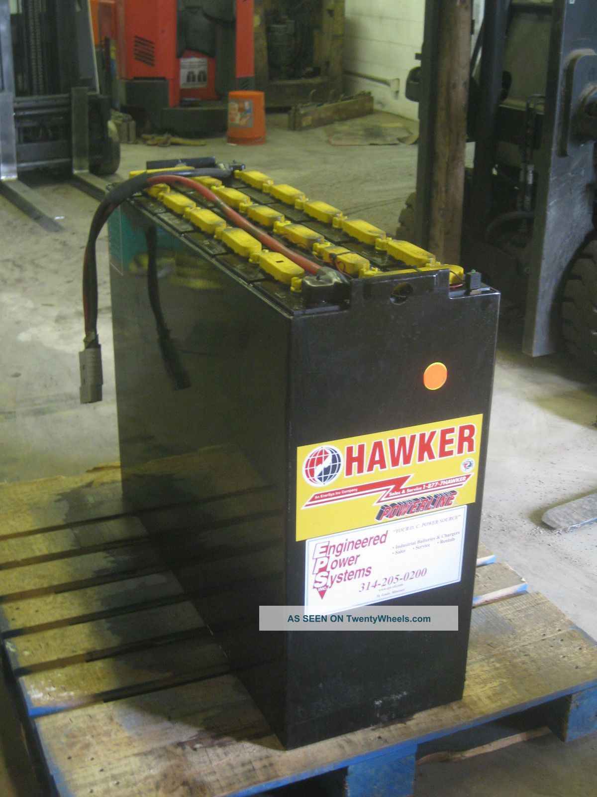 36 Volt Forklift Battery - 18 - 125 - 11 - 625 Amp Hour Forklifts photo