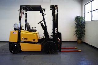 ((2005 Yale Glp050 Pneumatic Forklift))  Video Included With Ad photo