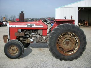 1975 Massey Ferguson 285 Tractor,  2wd,  82 Pto Horsepower,  Front Weights photo
