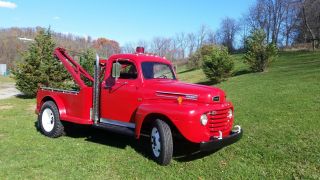 1949 Ford F6 Tow Truck photo