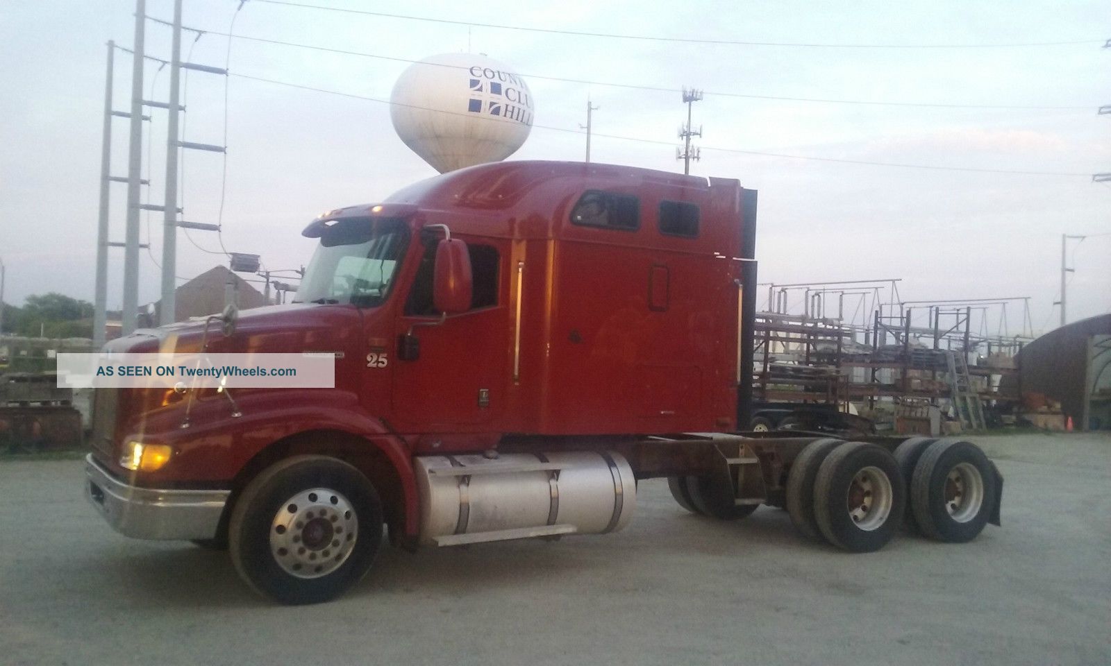 2001 International 9200 Sleeper Semi Trucks photo