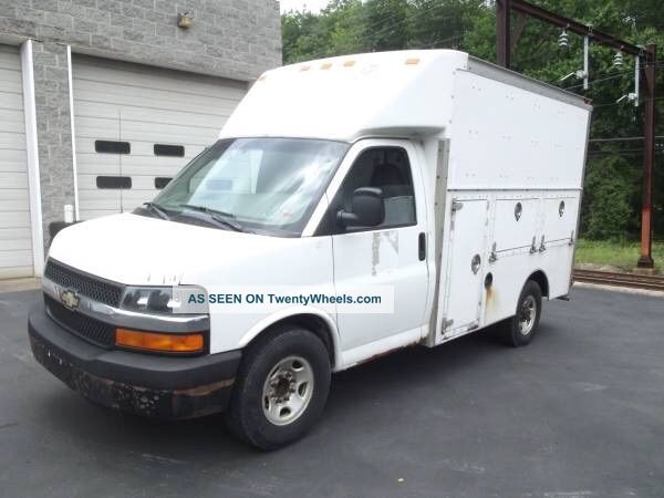 2003 Chevrolet Express 3500 Utility & Service Trucks photo