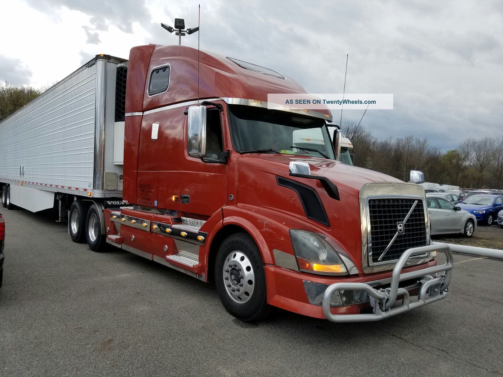 2007 Volvo Vnl Sleeper Semi Trucks photo