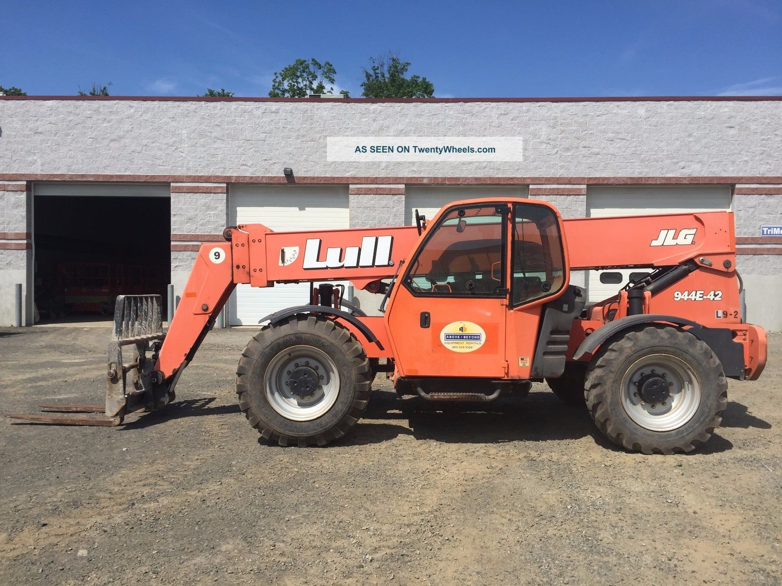 Lull 944e - 42 Traversing Carriage 4x4 Diesel Telehandler Fork Lift Forklifts photo