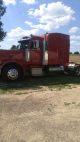 2004 Peterbilt 379 Sleeper Semi Trucks photo 2