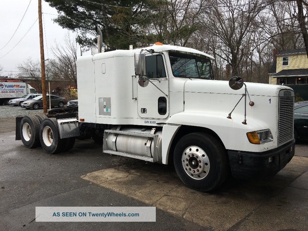 1994 Freightliner Sleeper Semi Trucks photo