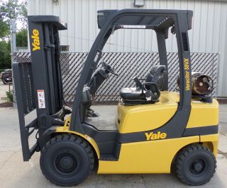 Yale Model Glp050vx (2013) 5000lbs Capacity Great Lpg Pneumatic Tires Forklift photo