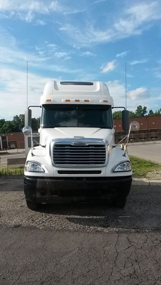 2007 Freightliner Columbia (cl12064s) photo