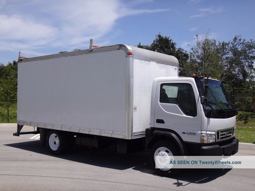 2006 Ford Lcf 16ft Box Truck Box Trucks & Cube Vans photo