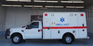 2010 Ford Duty F - 350 Drw Ambulance photo