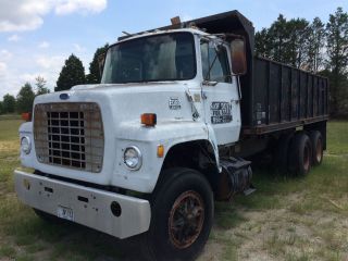 1985 Ford F - 8000 photo
