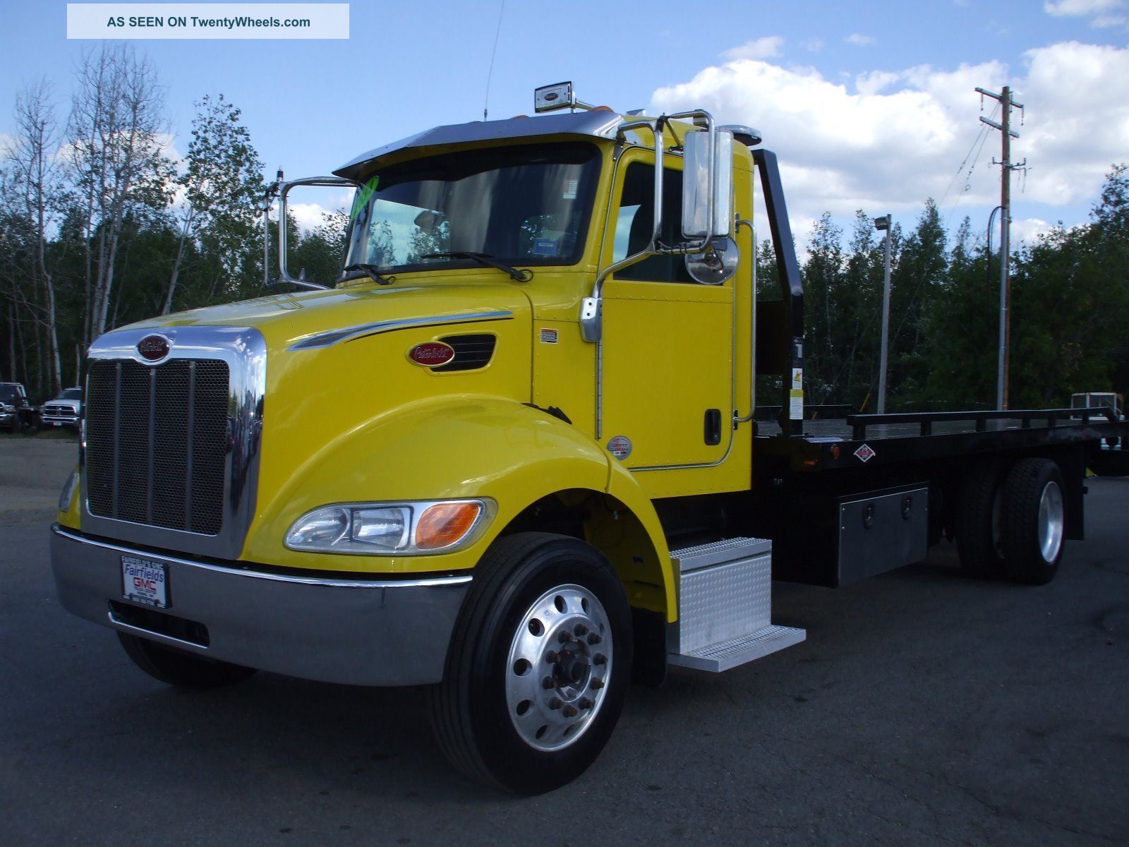 2014 Peterbilt 337 Flatbeds & Rollbacks photo