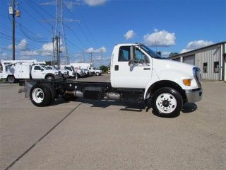 2011 Ford F750 Cab Chassis photo