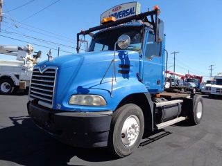 2005 Mack Cxn612 Daycab Toter Truck photo