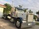 2006 Peterbilt 379 Exhd Sleeper Semi Trucks photo 3