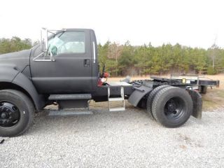 2006 Ford F 750 photo