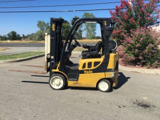 Yale 2011 5000 Forklift,  Hyster,  Cat photo