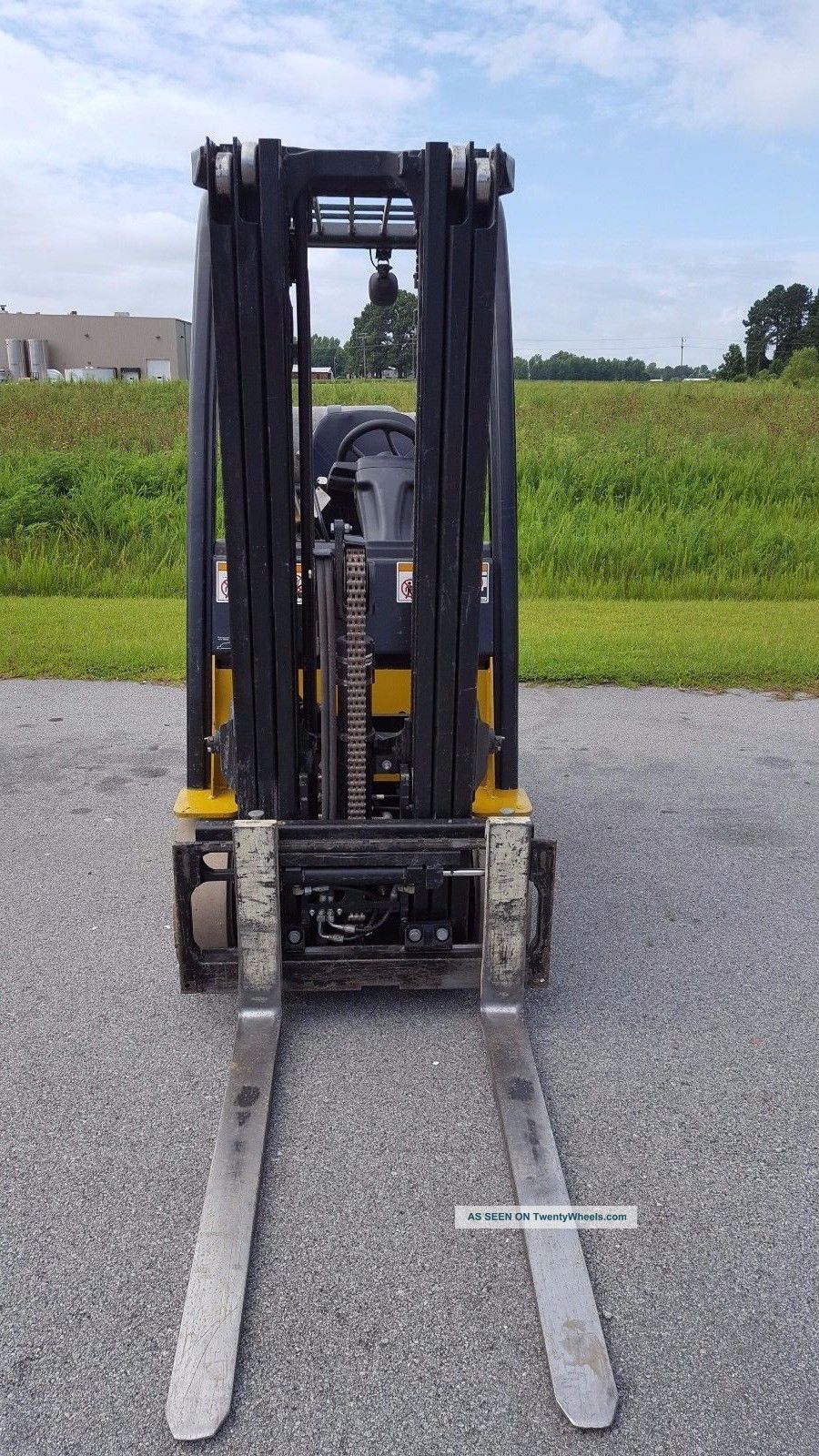 Yale Veracitor 30vx Industrial Forklift 4 - Wheel Forklifts photo