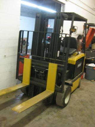 Yale 6,  000 Lb Electric Forklift - Heavy Duty Applications - Recon 48v Battery - Go photo