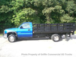 2004 Chevrolet One Ton Drw 12 Foot Rack With Liftgate Just 31k Mi One Nc Owner photo