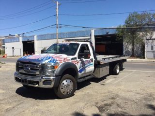 2011 Ford F550 photo