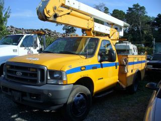 2003 Ford F - 550 photo