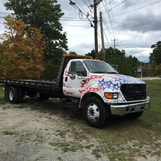 2002 Ford F - 650 photo