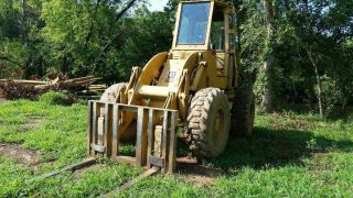 1978 Cat 920 Wheel Loader,  Enclosed Cab,  Comes With Bucket And Forks Good Cond. photo
