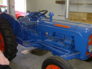 Ford Fordson Dexta Tractor photo
