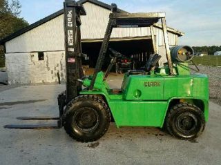 8000 Lb Compacity Clark Forklift photo