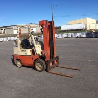Nissan Cpf02a25v Lp 5000lb Forklift photo