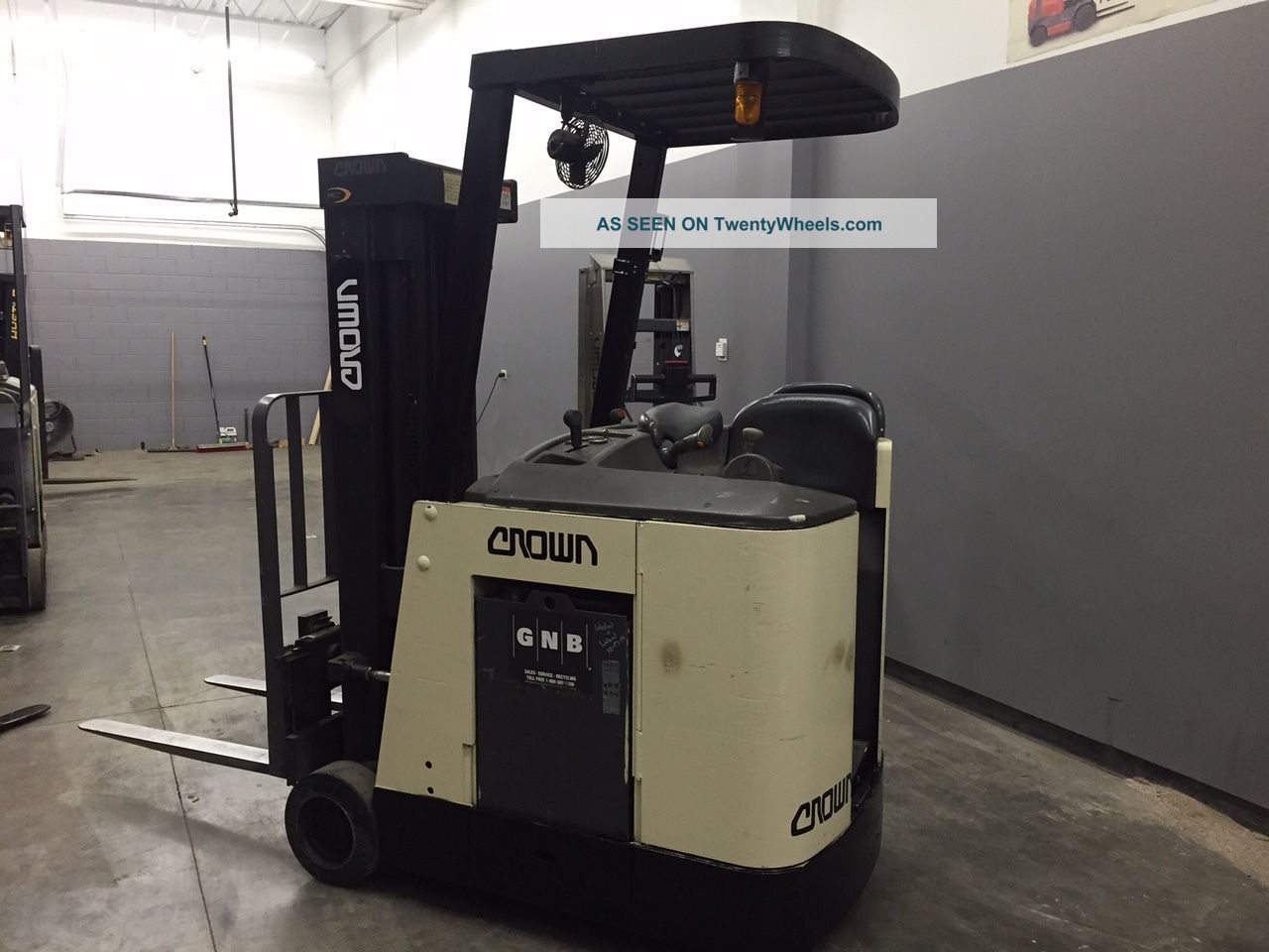 2004 Crown Forklift 3000 Pound - We Will Ship - Under Three Thousand Forklifts photo