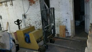 Counter Balanced Electric Fork Truck photo