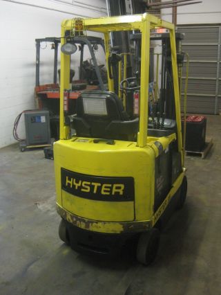 Hyster E35z Forklift - 3 Stg Mast,  Cold Storage/freezer Edition,  Nimble Unit photo