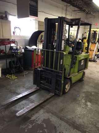 Clark Electric Forklift photo