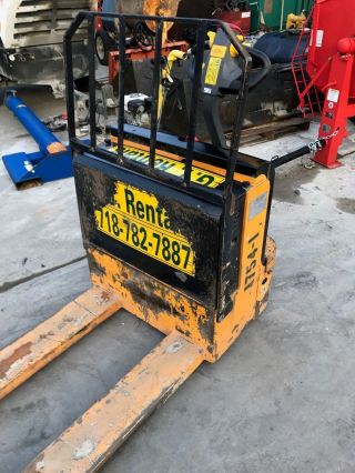 Chery Cbd20 Electric Pallet Jack 4500lb Capacity.  Local Pick Up Only photo