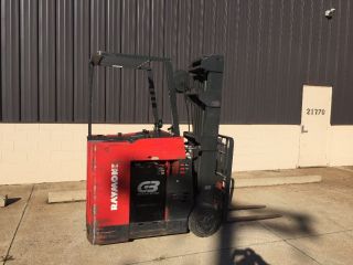 Raymond Electric Forklift 630 - C30tt photo