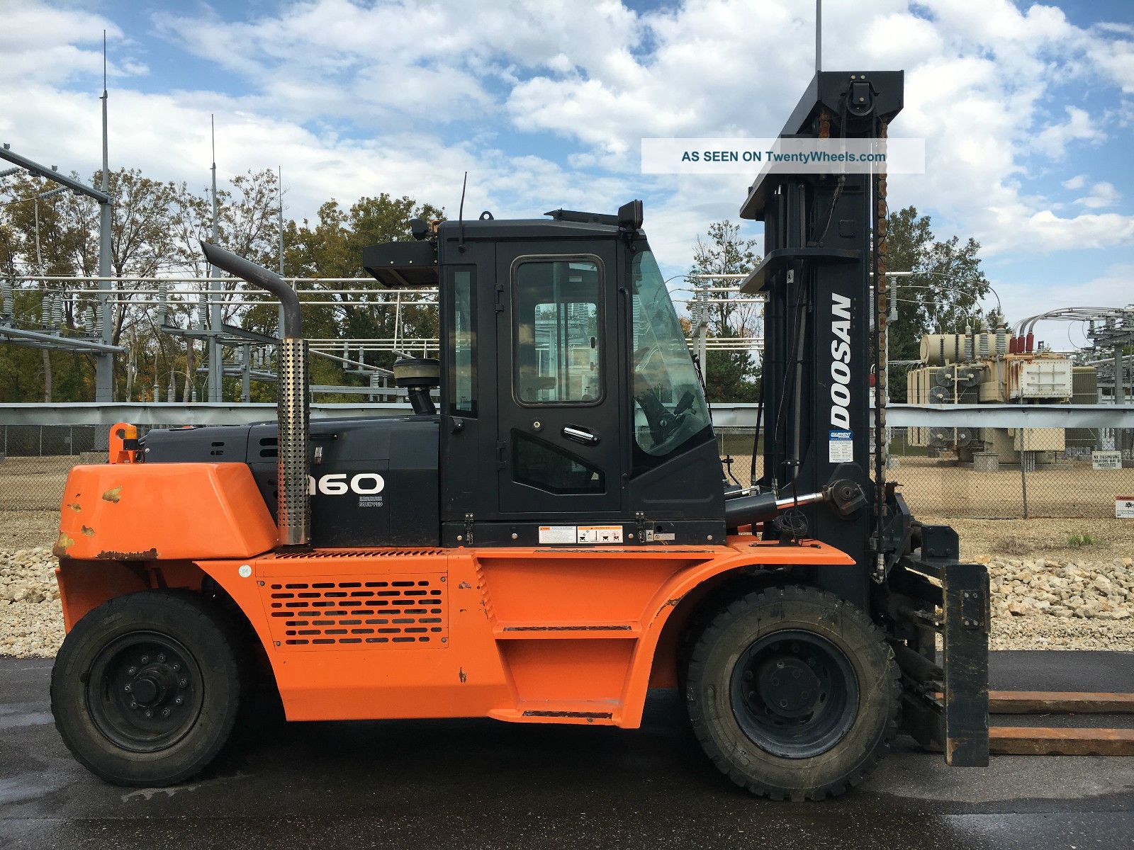 2014 Doosan D160 - 5 36,  000lb Forklift Pneumatic Tire Diesel Forklifts photo